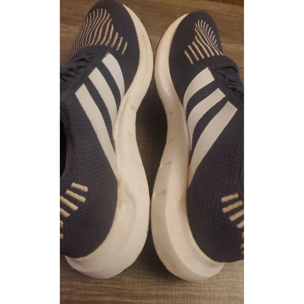 Adidas Swift Run 1.0 Running‎ Shoes Men's Size 5.5 Navy